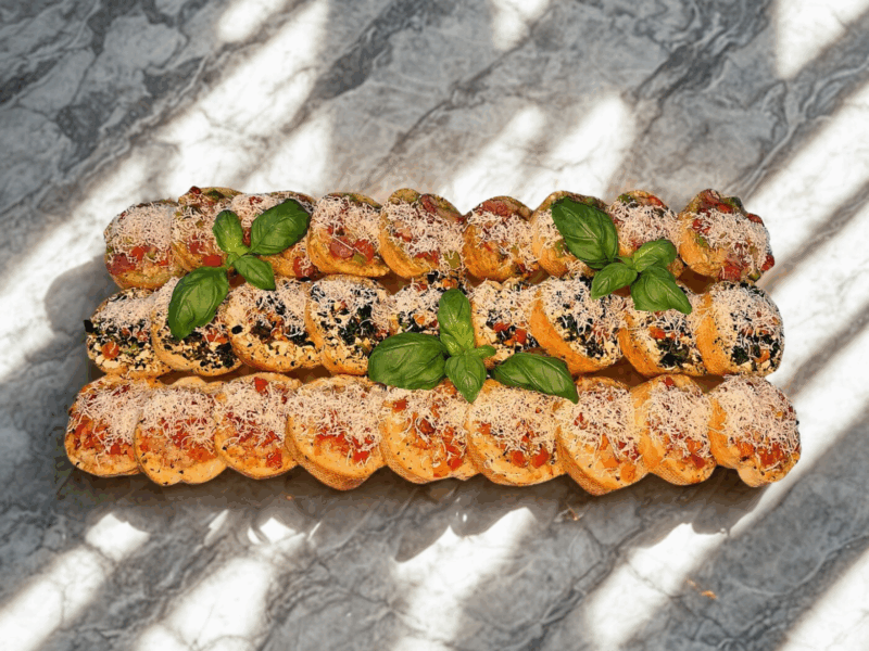Bruschetta kreativ <br> [27 Stück / Platte] <br> [1 Stück = 3,04€]