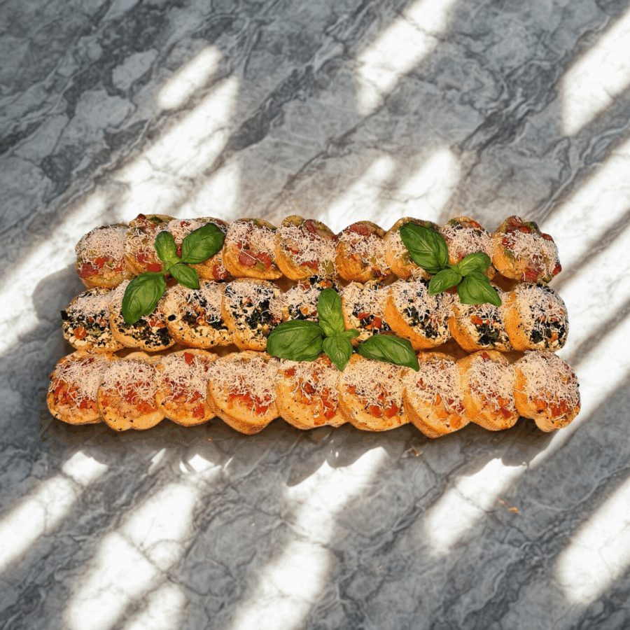 Bruschetta kreativ <br> [27 Stück / Platte] <br> [1 Stück = 3,04€]